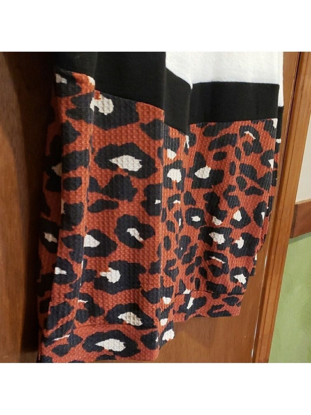 White and Black Leopard Print Waffle Top - Picture 5 of 8